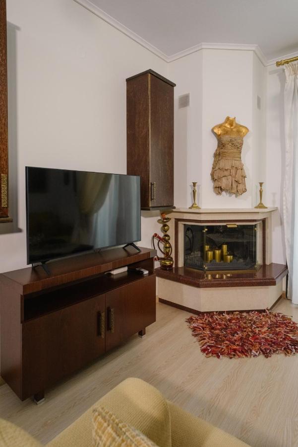 Luxury Dafnis House Apartment Veria  Bagian luar foto
